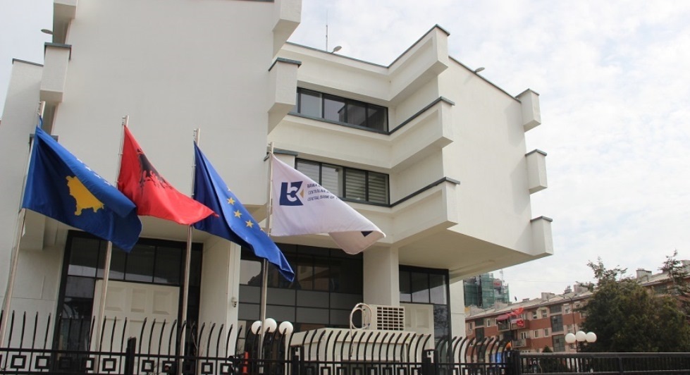 Shtrenjtohen kredite ne Kosove, norma e interesit shkon ne 6.5 per qind